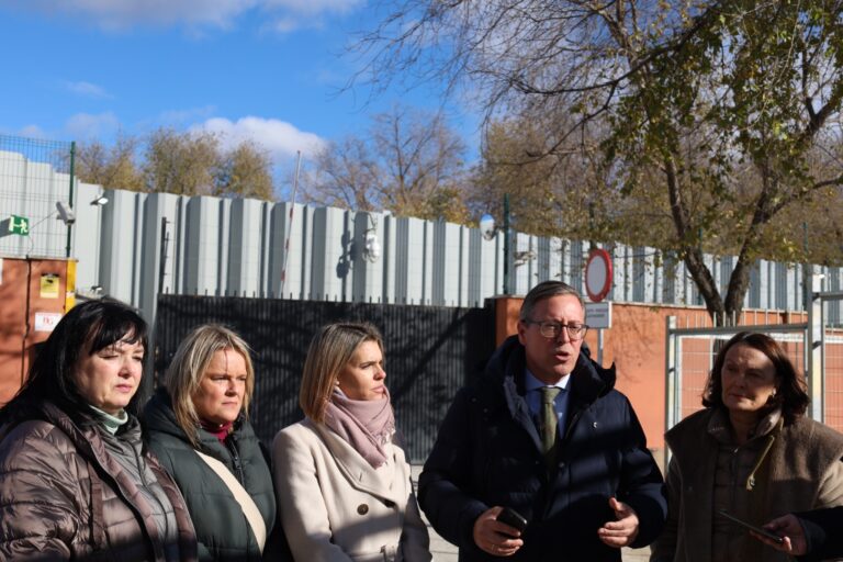 Serrano acusa al Gobierno de Sánchez de saturar el Centro de Acogida de Alcalá de Henares