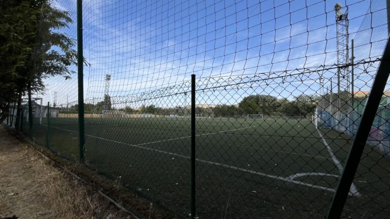 Renovación césped artificial